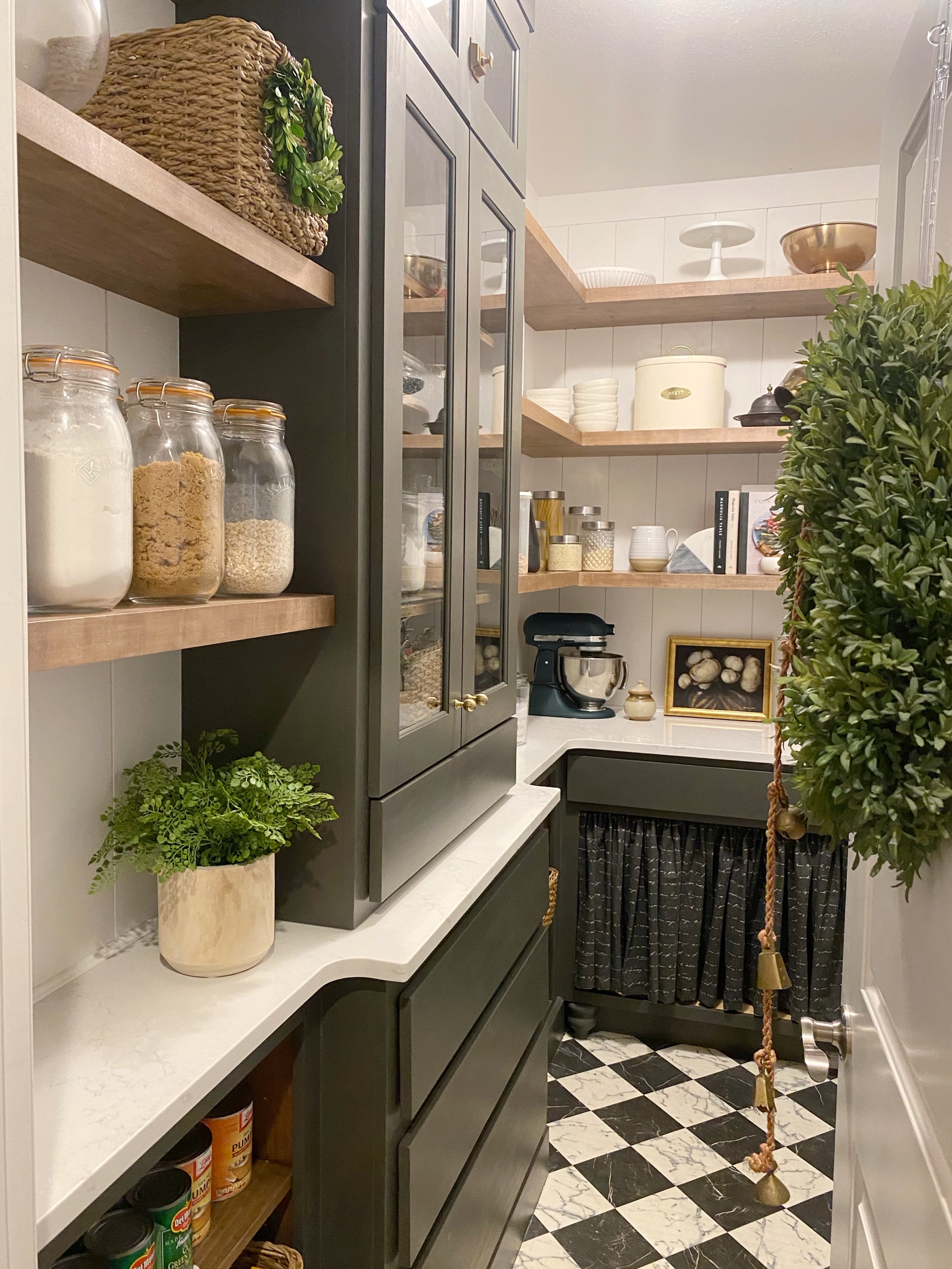 How To Organize A Walk-In Pantry In A Weekend