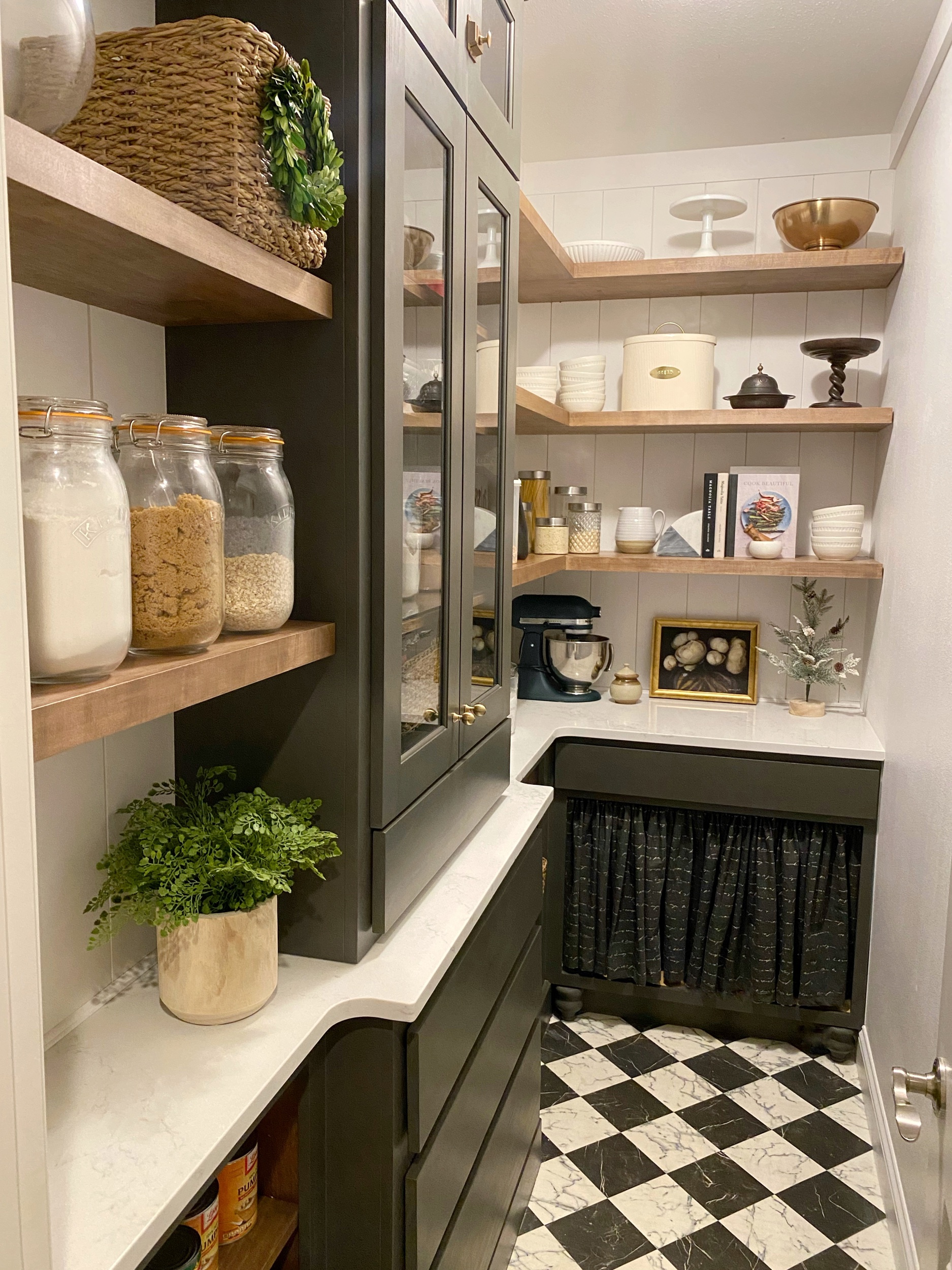 Walk In Pantry Makeover