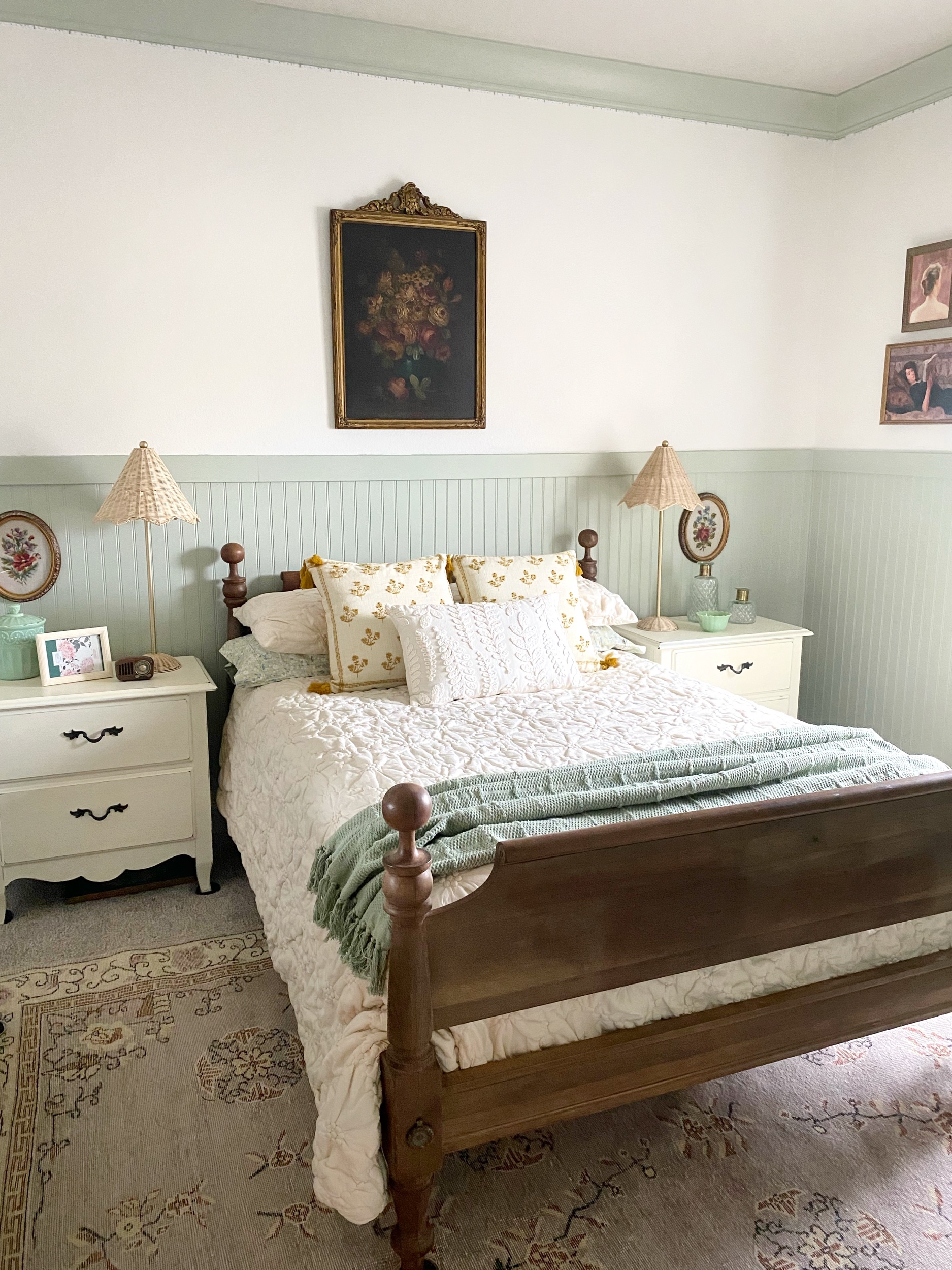 https://www.ourvintagenest.com/wp-content/uploads/2022/07/teenagebedroom.jpg